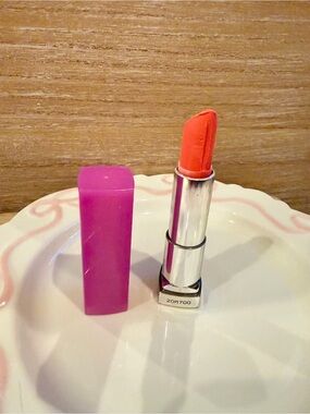 Maybelline Cream Lipstick in Bright Orange with Pink Cap